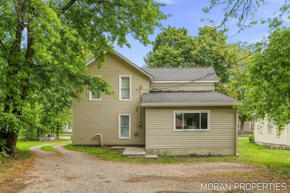 215 2nd Avenue Big Rapids, MI 49307