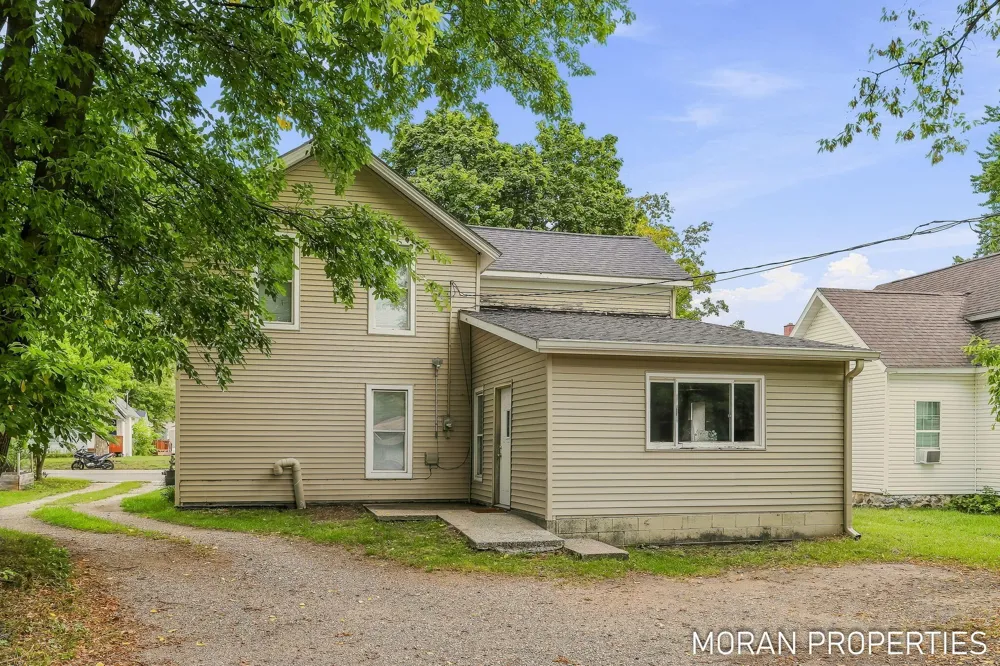 215 2nd Avenue Big Rapids, MI 49307