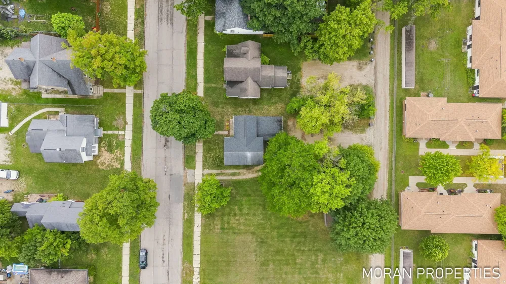 215 2nd Avenue Big Rapids, MI 49307
