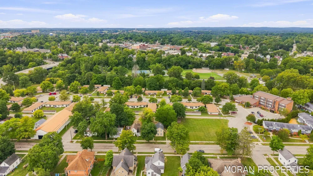 215 2nd Avenue Big Rapids, MI 49307