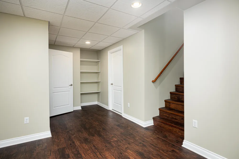 672 Meadow Hill Road Saline, MI 48176