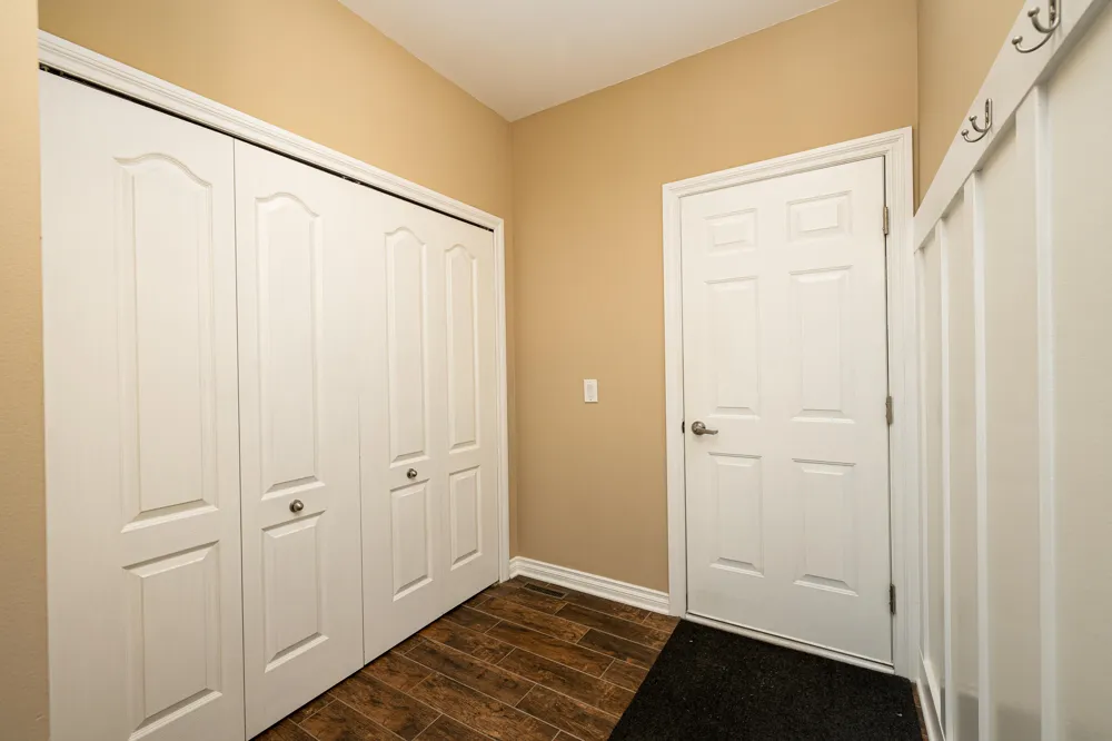 672 Meadow Hill Road Saline, MI 48176