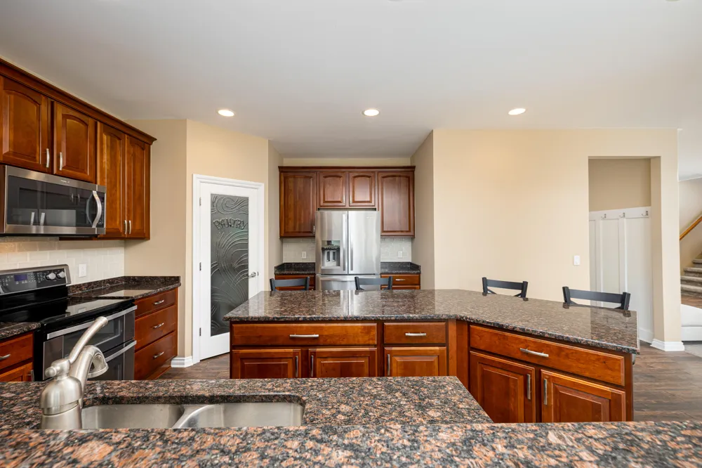 672 Meadow Hill Road Saline, MI 48176
