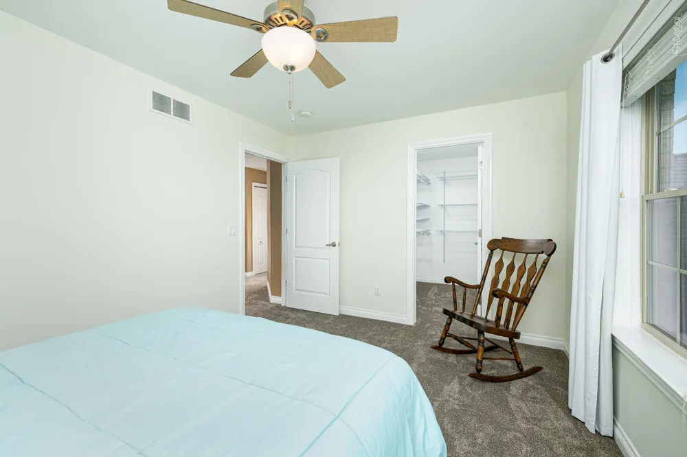 672 Meadow Hill Road Saline, MI 48176