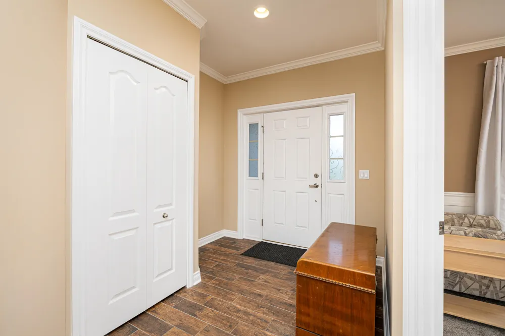 672 Meadow Hill Road Saline, MI 48176