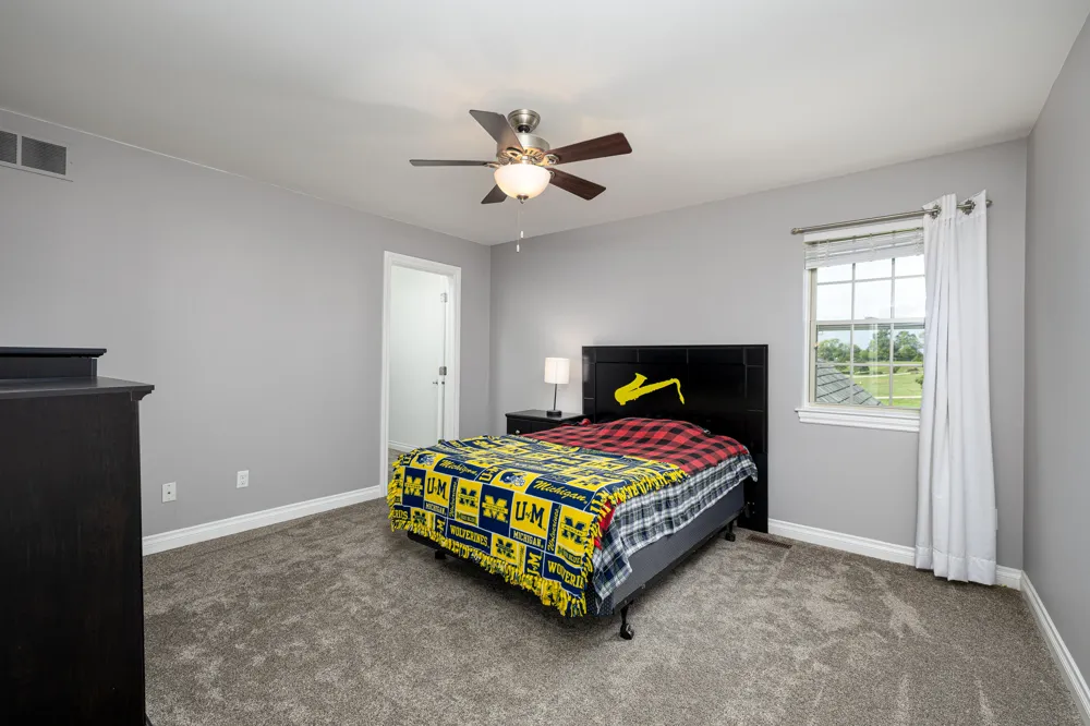 672 Meadow Hill Road Saline, MI 48176