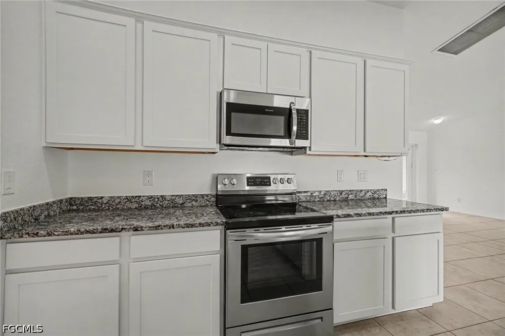 NW 7th Avenue Cape Coral, FL 33993