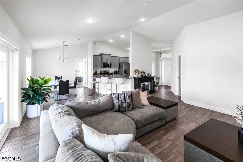 NW 9th Street Cape Coral, FL 33993