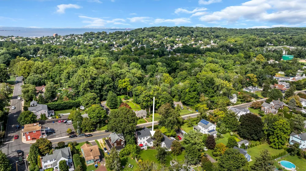 206 Monmouth Avenue Atlantic Highlands, NJ 07716