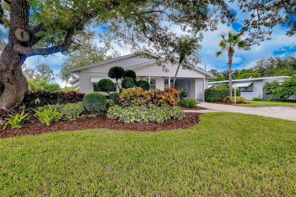 3514 32ND STREET W Bradenton, FL 34205