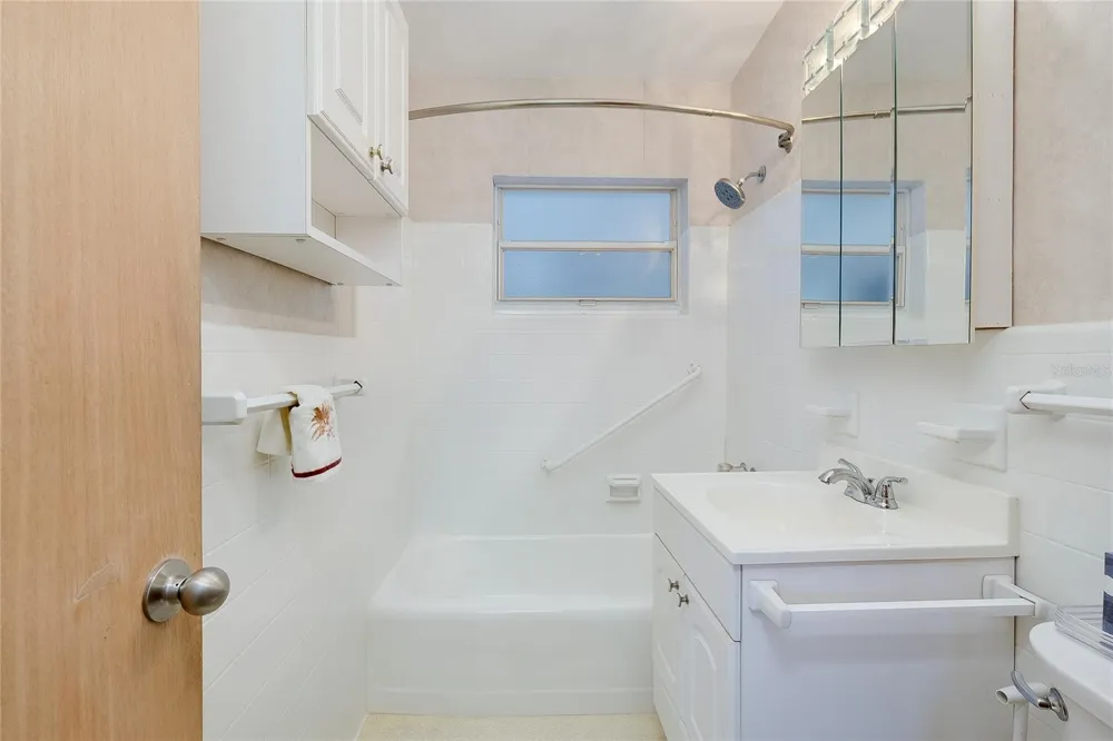 3514 32ND STREET W Bradenton, FL 34205