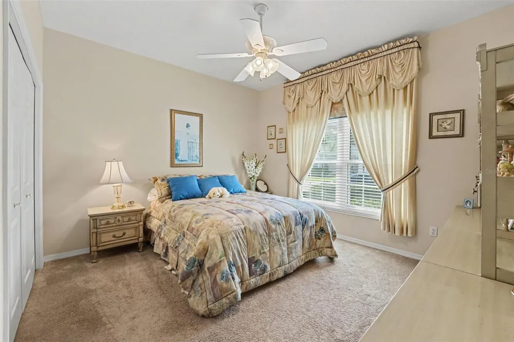 302 HIGH VISTA DRIVE Davenport, FL 33837