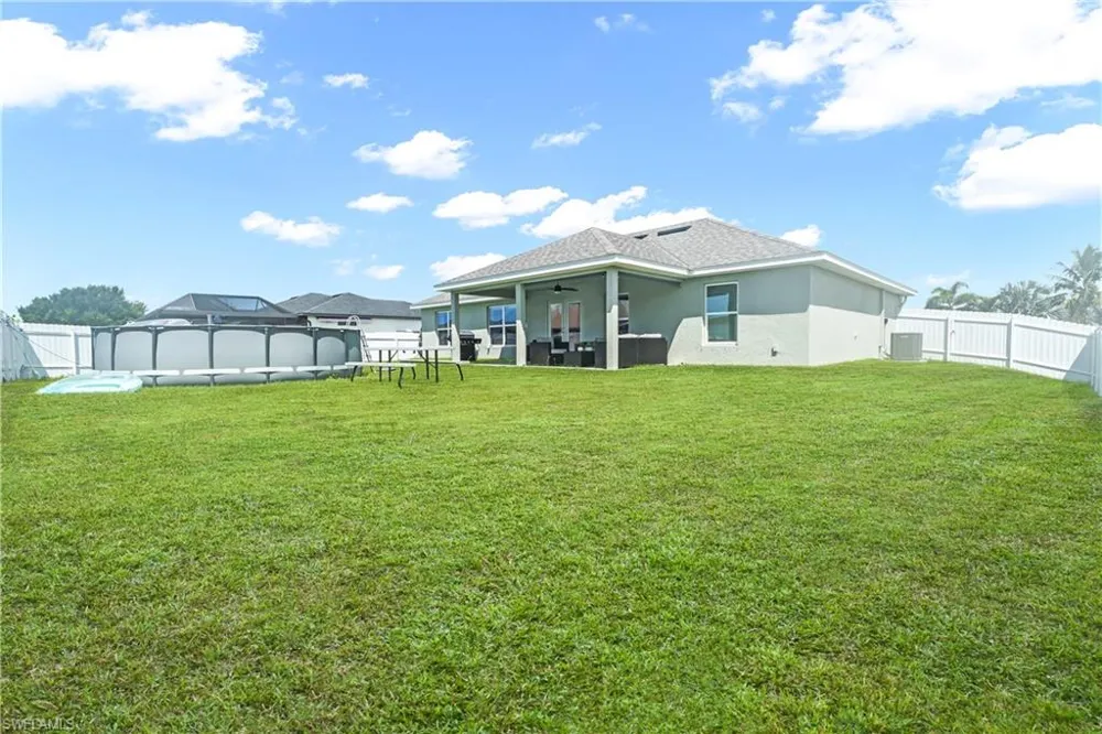 2000 NW 9th Street Cape Coral, FL 33993
