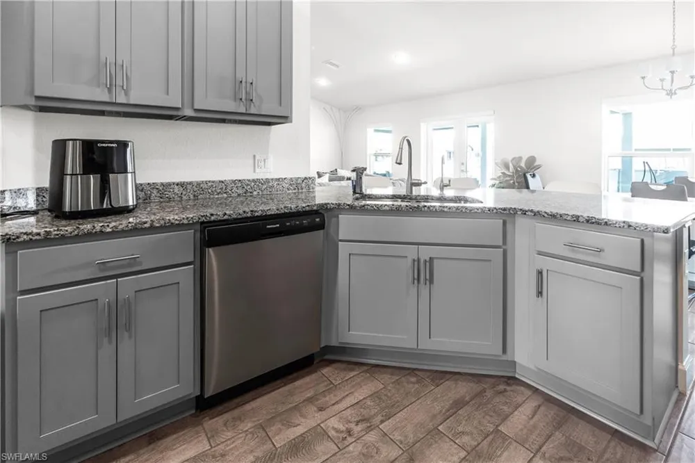 2000 NW 9th Street Cape Coral, FL 33993