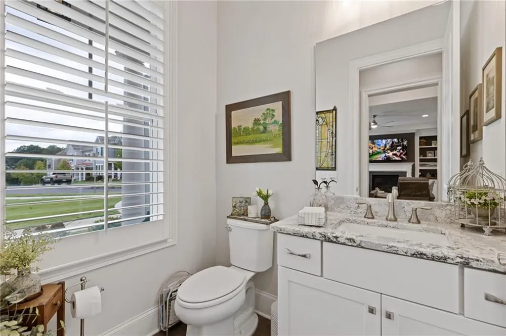 134 Kingwood Drive Woodstock, GA 30188