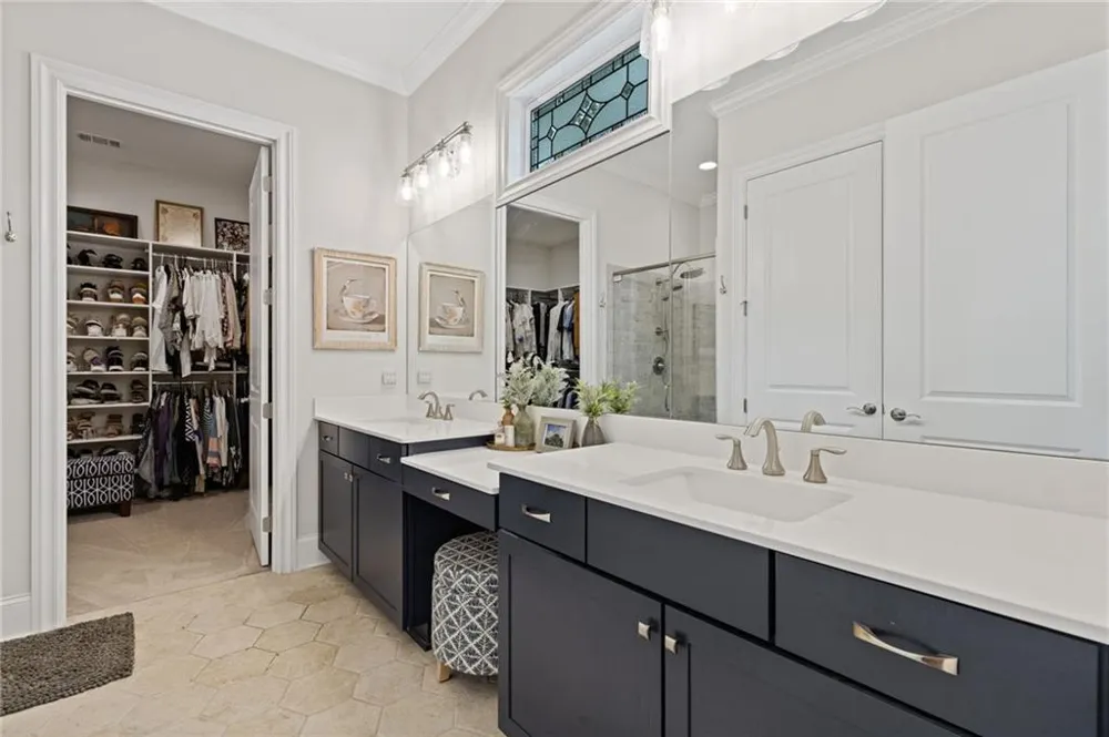 134 Kingwood Drive Woodstock, GA 30188