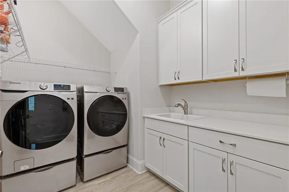 134 Kingwood Drive Woodstock, GA 30188