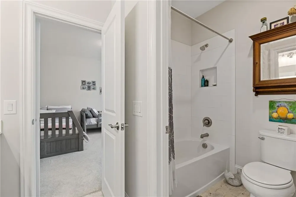 134 Kingwood Drive Woodstock, GA 30188
