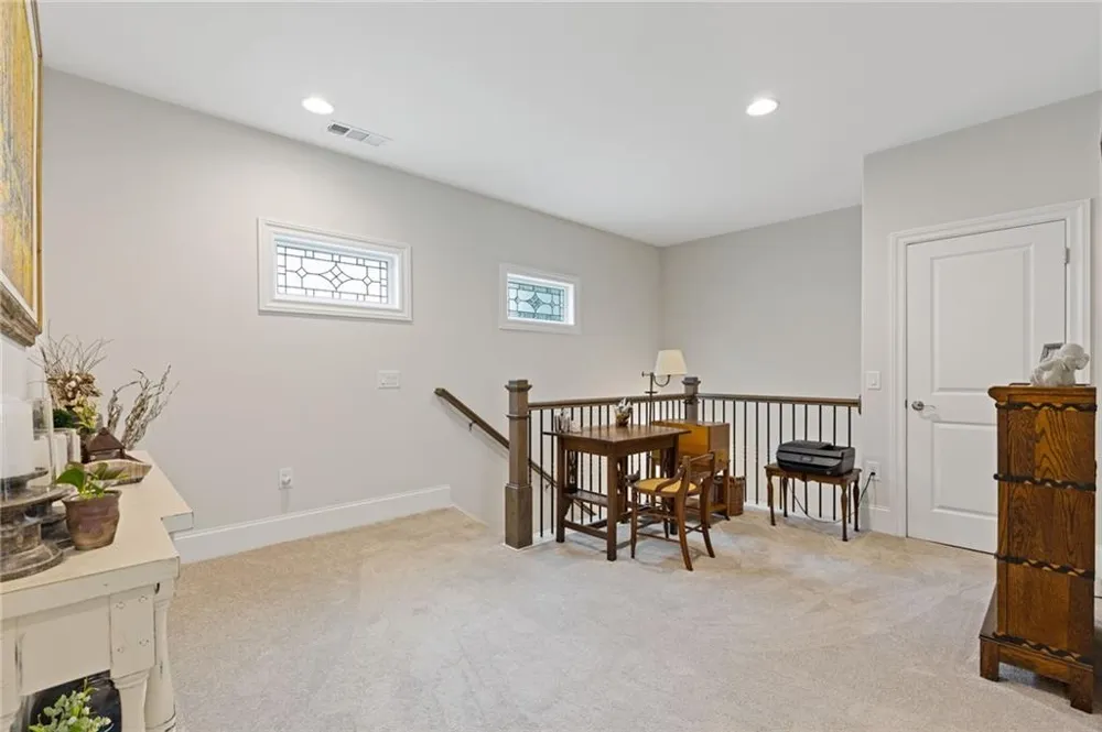 134 Kingwood Drive Woodstock, GA 30188