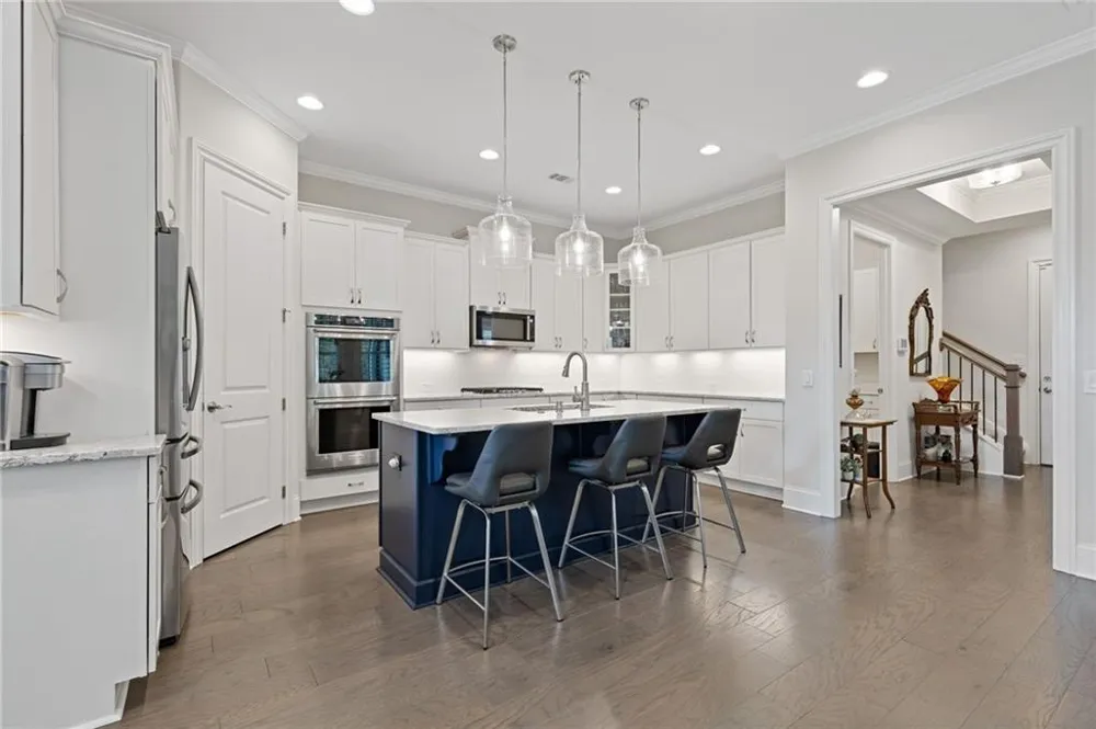 134 Kingwood Drive Woodstock, GA 30188