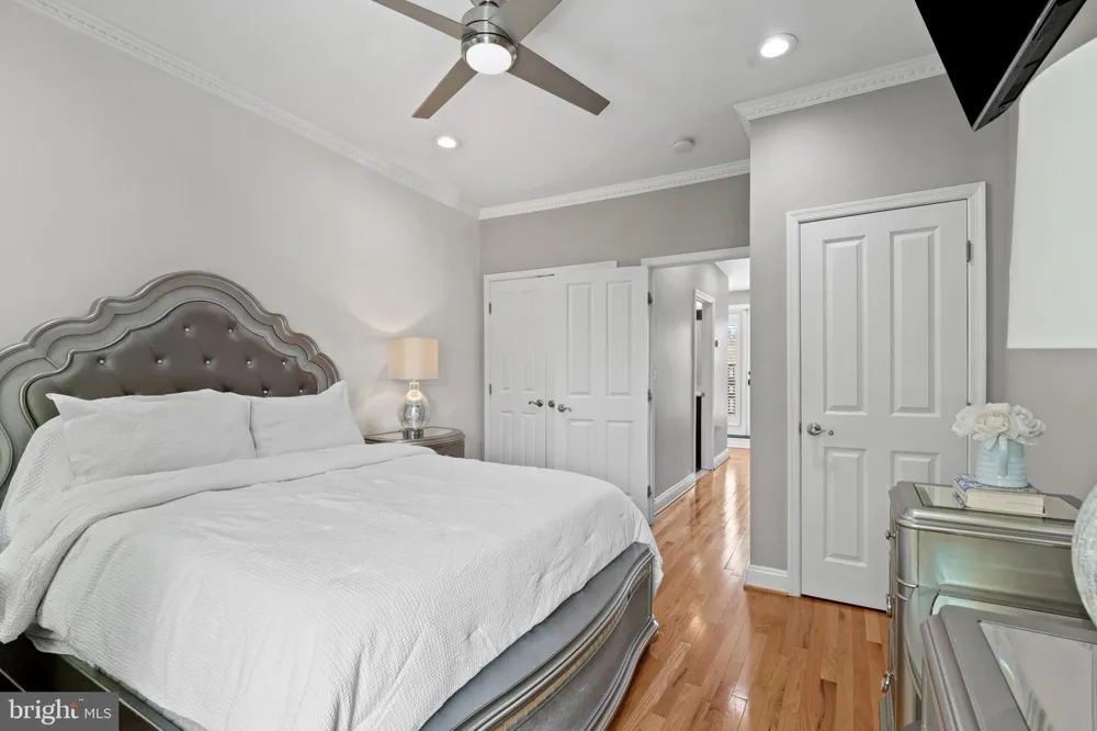 1036 MCDONOGH STREET Baltimore, MD 21205