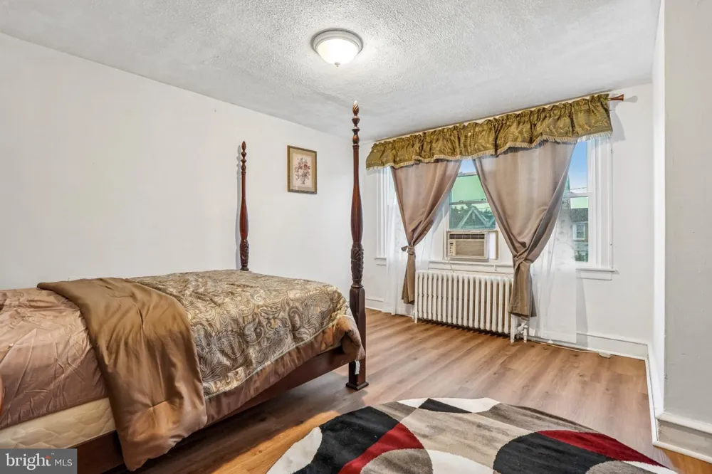3207 UNRUH AVENUE Philadelphia, PA 19149