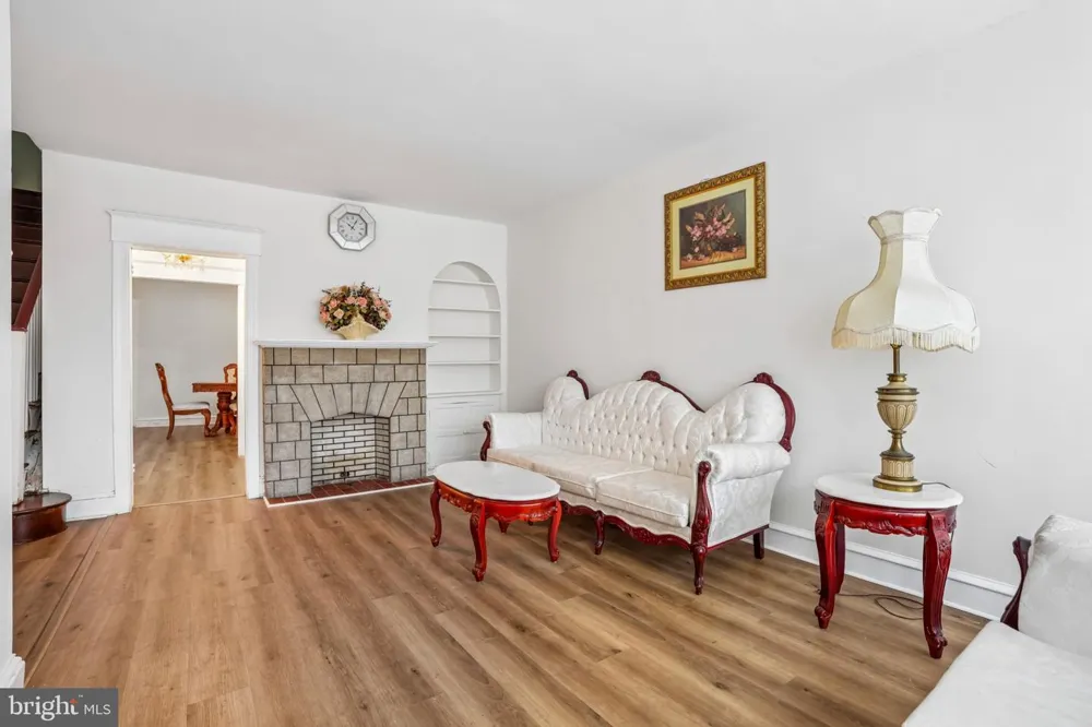 3207 UNRUH AVENUE Philadelphia, PA 19149