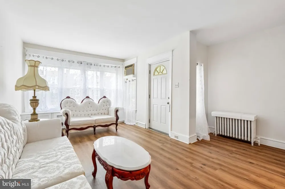 3207 UNRUH AVENUE Philadelphia, PA 19149