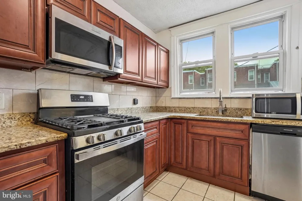 3207 UNRUH AVENUE Philadelphia, PA 19149