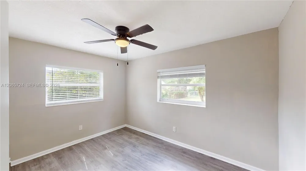 3354 NW 181st St Miami Gardens, FL 33056