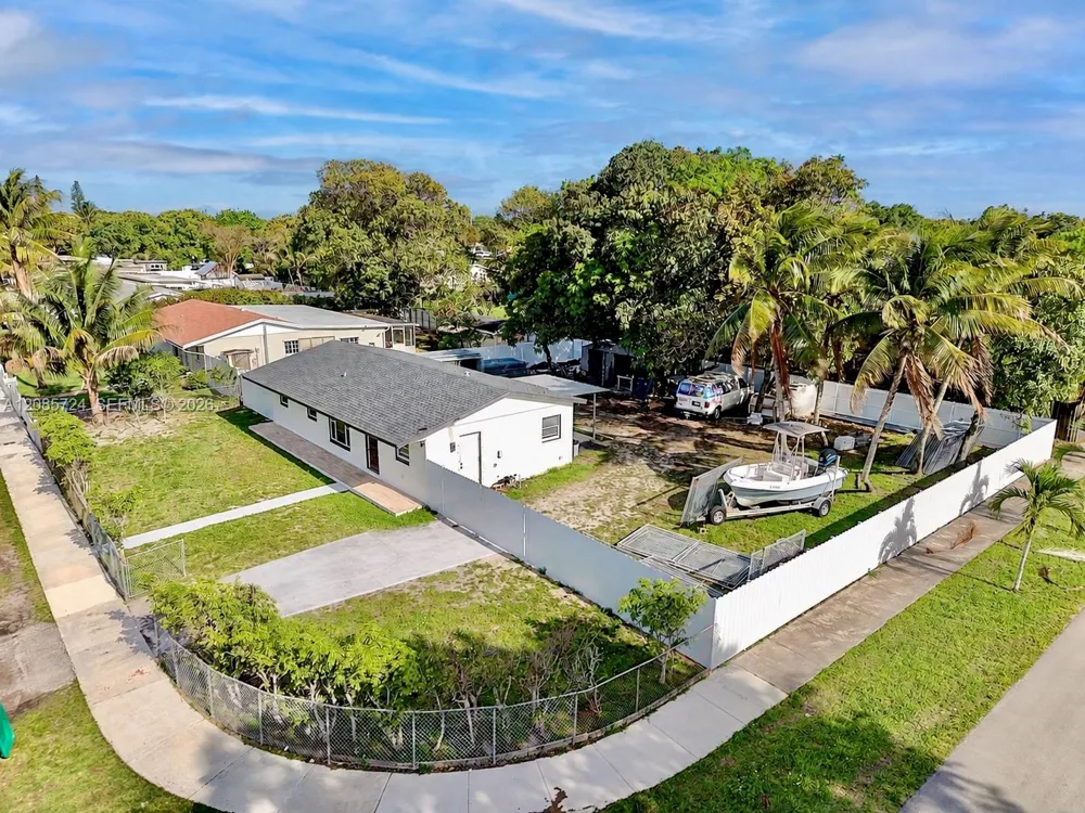 3354 NW 181st St Miami Gardens, FL 33056