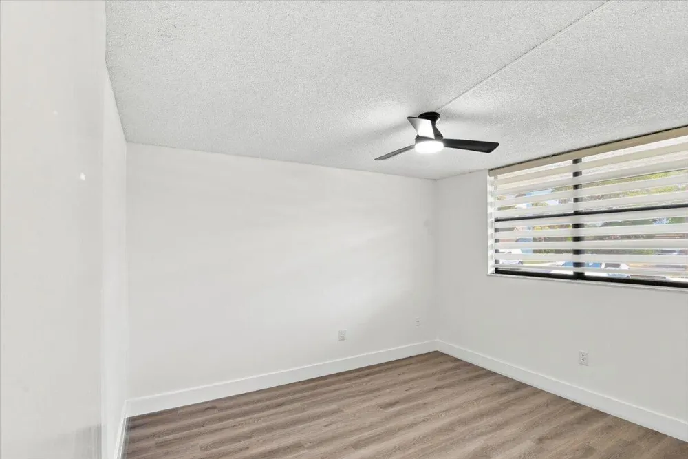 1100 COLONY POINT CIRCLE #121 Pembroke Pines, FL 33026