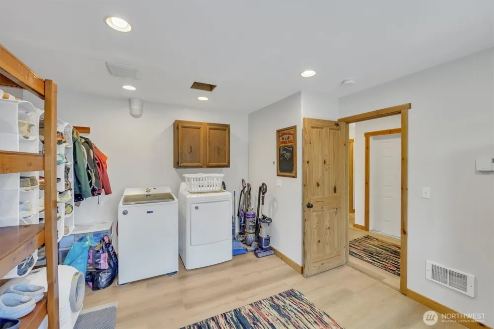 251 E Jobes Court Belfair, WA 98528