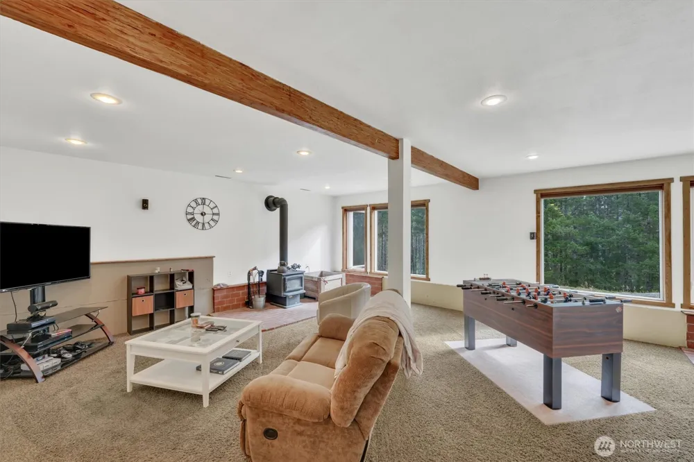 251 E Jobes Court Belfair, WA 98528