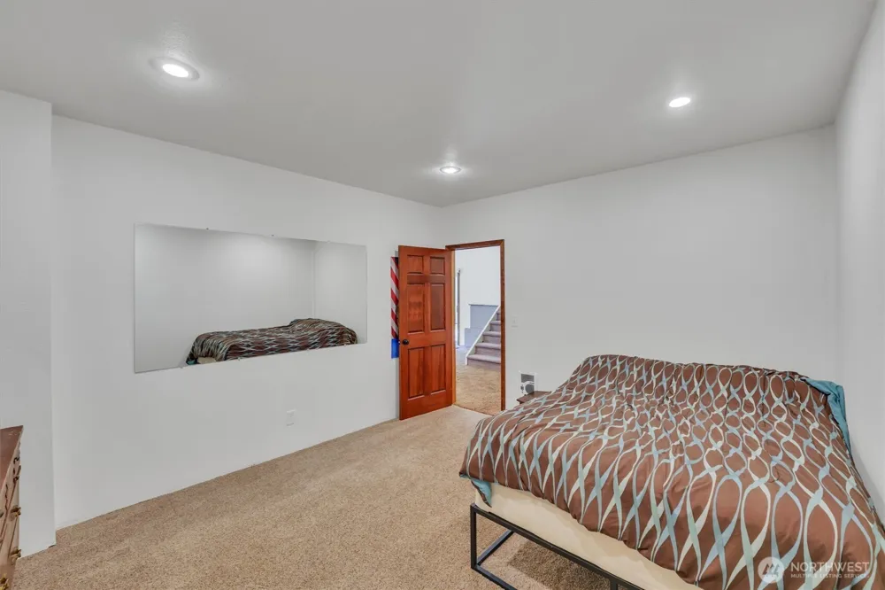 251 E Jobes Court Belfair, WA 98528