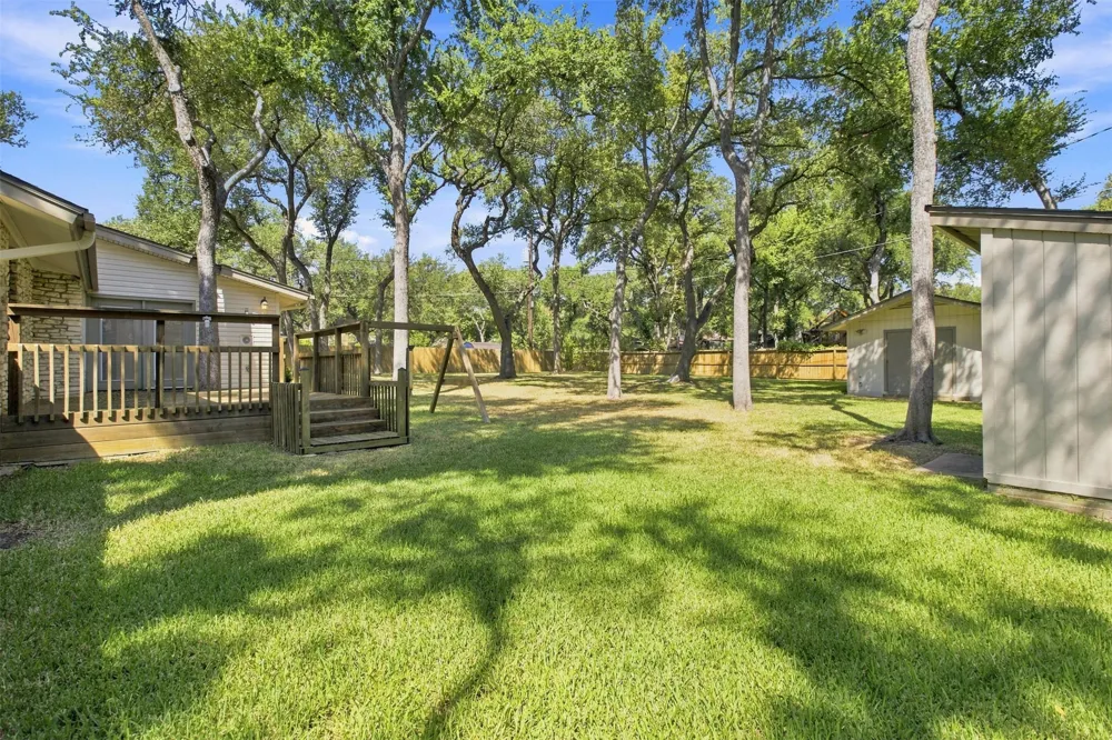 9202 Shady Oaks Drive Austin, TX 78729