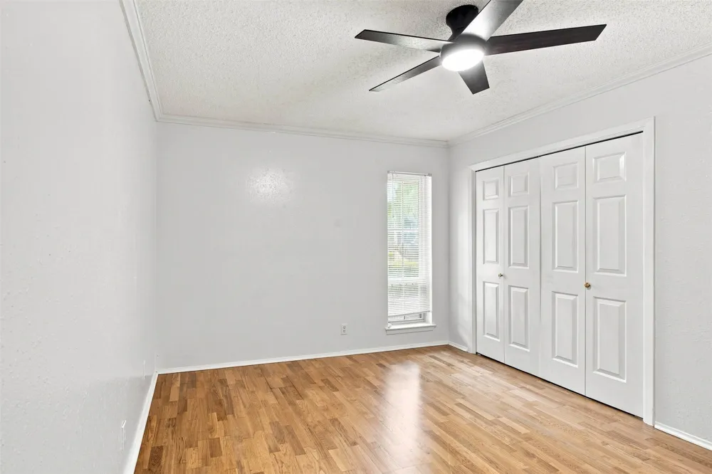 9202 Shady Oaks Drive Austin, TX 78729