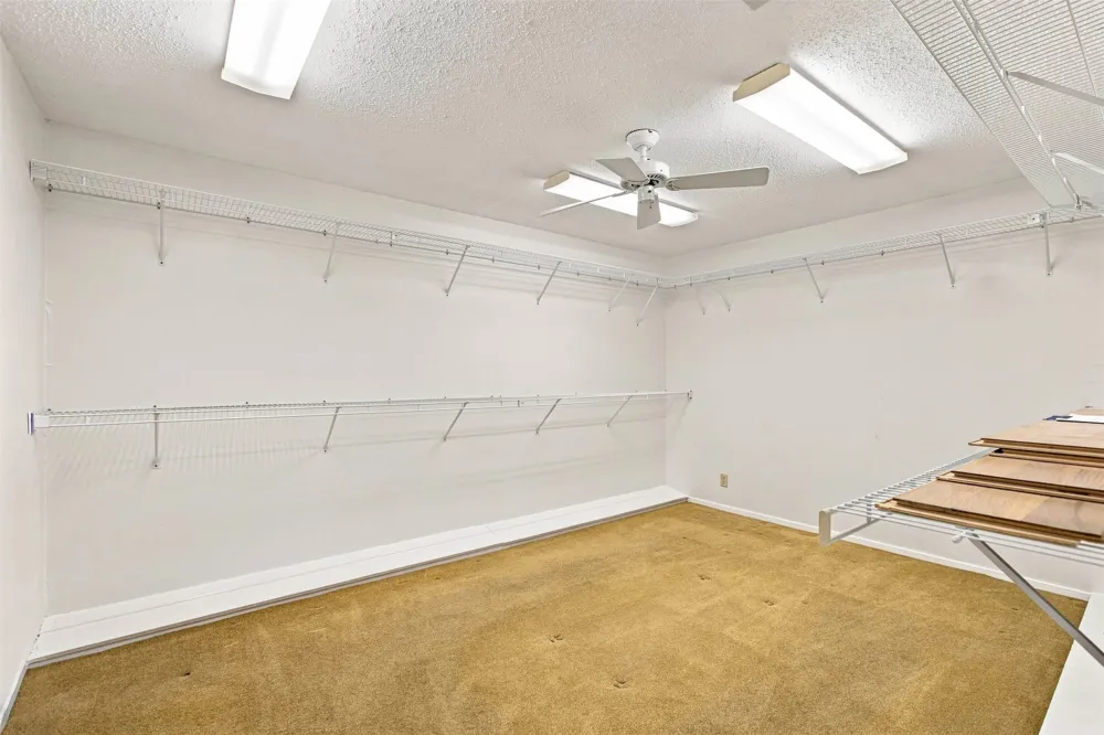 9202 Shady Oaks Drive Austin, TX 78729