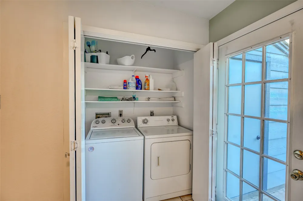1411 Gracy Farms Lane #41 Austin, TX 78758