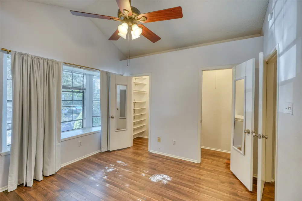 1411 Gracy Farms Lane #41 Austin, TX 78758