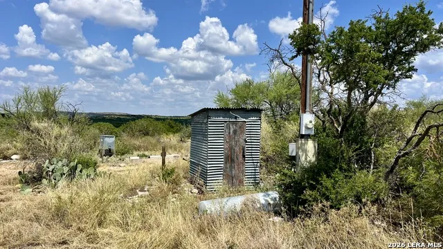 6018 Ranch Road 2523 Brackettville, TX 78332