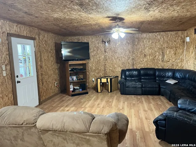 6018 Ranch Road 2523 Brackettville, TX 78332