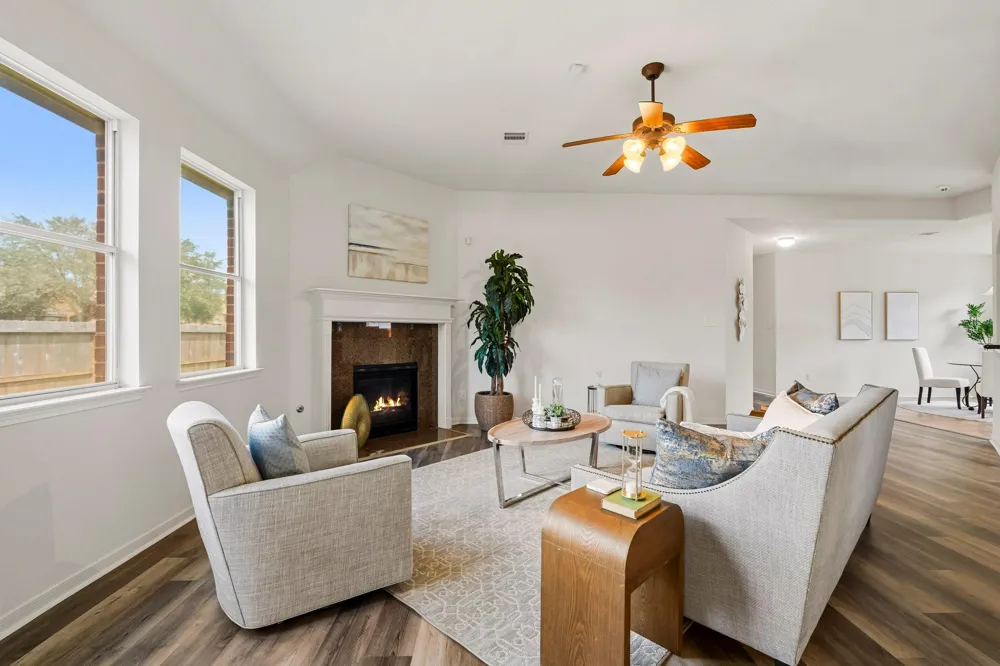 125 Avery Springs Lane Dickinson, TX 77539
