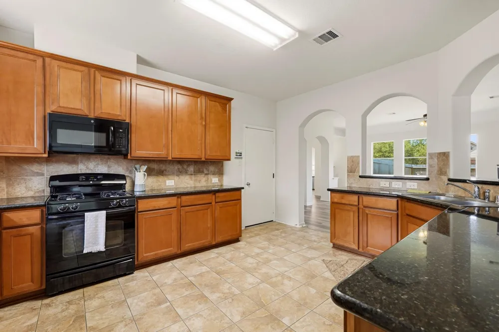 125 Avery Springs Lane Dickinson, TX 77539