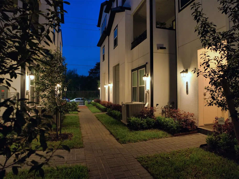 2704 Grand Fountains Drive #E Houston, TX 77054