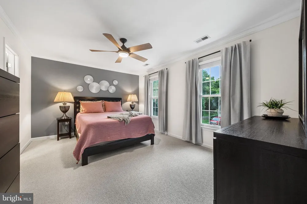 9113 NORTHEDGE DRIVE Springfield, VA 22153