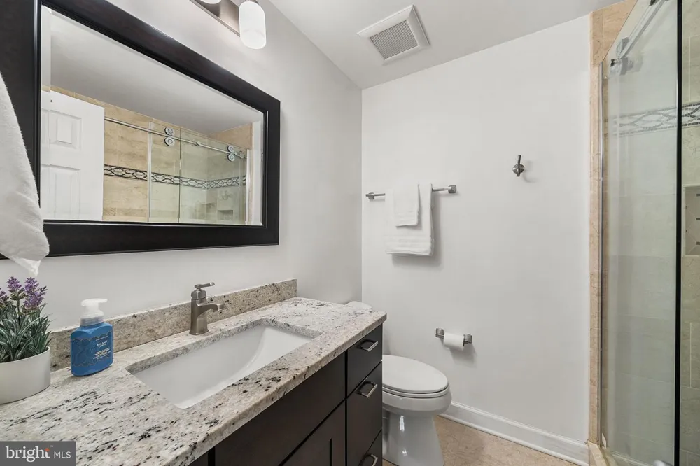9113 NORTHEDGE DRIVE Springfield, VA 22153