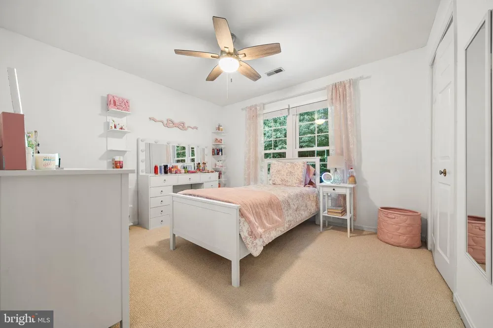 9113 NORTHEDGE DRIVE Springfield, VA 22153