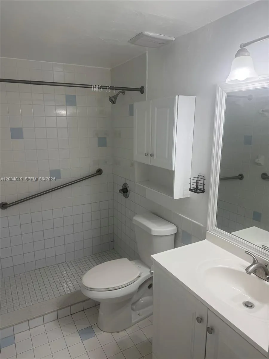 7810 Camino Real #i-306 Miami, FL 33143