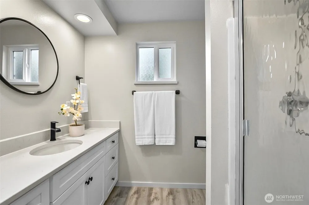 6205 NE 125th Street Kirkland, WA 98034